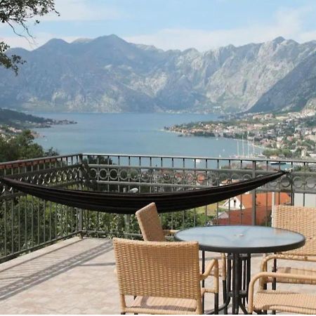 3-Bedroom Apartment With Panoramic Bay Views Kotor Bagian luar foto