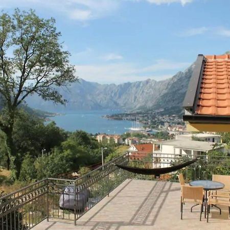 3-Bedroom Apartment With Panoramic Bay Views Kotor Bagian luar foto