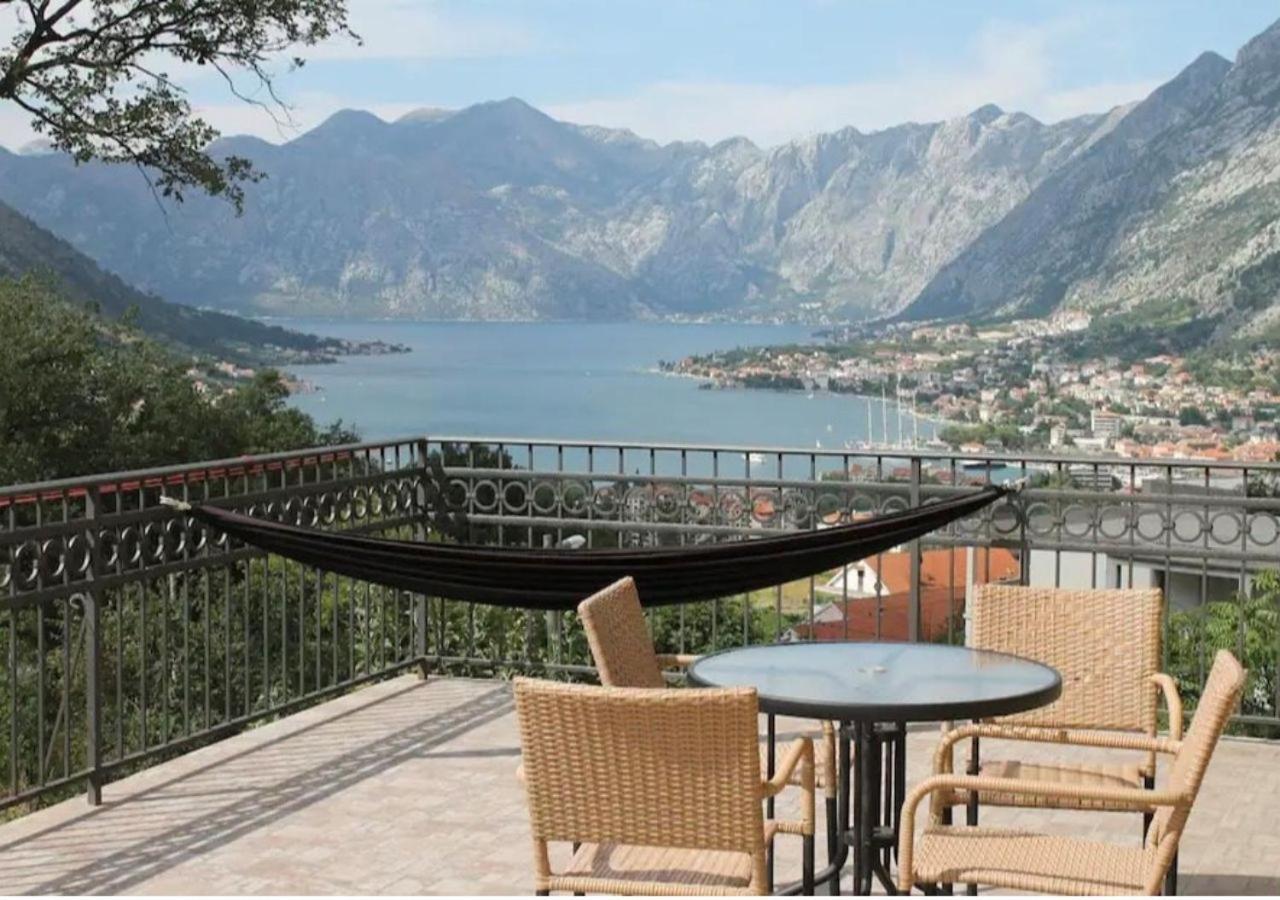 3-Bedroom Apartment With Panoramic Bay Views Kotor Bagian luar foto