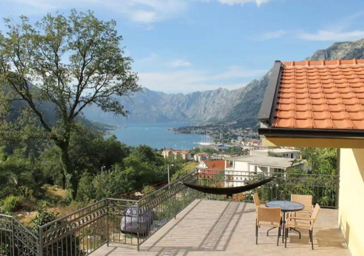 3-Bedroom Apartment With Panoramic Bay Views Kotor Bagian luar foto